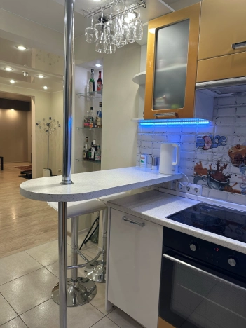 Купить четырехкомнатную квартиру в Волгограде. Вариант № 9500138, 2, площадь -  квм, цена 10200000 рублей