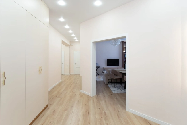 Купить квартиру в Тобольске. Вариант № 8484026, 24, площадь -  квм, цена 10000000 рублей