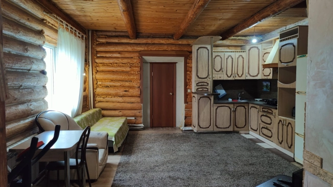 Купить дом на улице Набережная в Тюменской области. Вариант № 20532, 4, площадь -  квм, цена 3900000 рублей