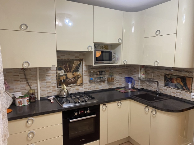 Купить трехкомнатную квартиру в Пушкине. Вариант № 3462, 0, площадь -  квм, цена 10500000 рублей