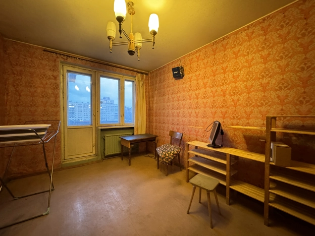 Купить трехкомнатную квартиру в районе Выборгский в Санкт-Петербурге. Вариант № 32057, 7, площадь -  квм, цена 9900000 рублей