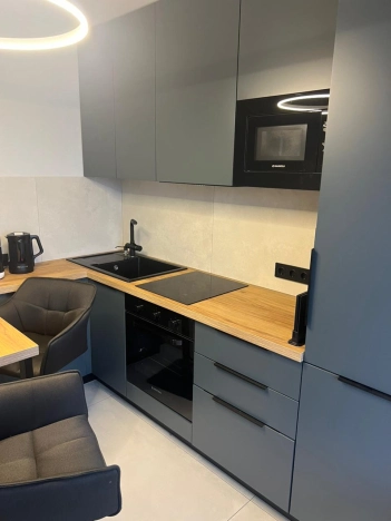 Купить квартиру в Москве. Вариант № 9999684, 6, площадь -  квм, цена 14700000 рублей