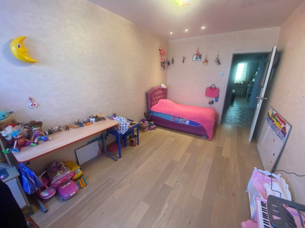 . Вариант № 41824, 6, площадь - 85 квм, цена 10500000 рублей