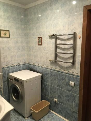 Купить трехкомнатную квартиру на улице Железнякова в Белгороде. Вариант № 4108, 18, площадь -  квм, цена 7300000 рублей