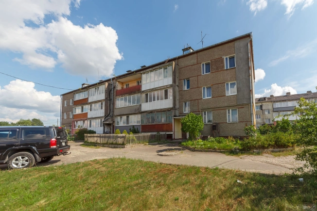 Купить двухкомнатную квартиру на вторичке на улице Заводская в Калининградской области. Вариант № 895543, 24, площадь -  квм, цена 2800000 рублей