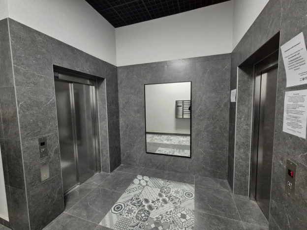 Купить однокомнатную квартиру на улице Молодой Гвардии в Калининграде. Вариант № 629943, 31, площадь -  квм, цена 13850000 рублей