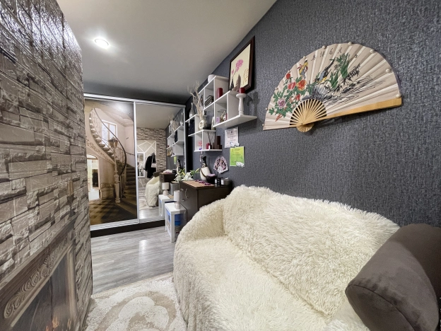 Купить однокомнатную квартиру в Смоленской области. Вариант № 6873309, 6, площадь -  квм, цена 3800000 рублей