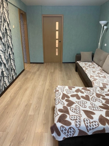 Купить двухкомнатную квартиру в Вологодской области. Вариант № 9865728, 9, площадь -  квм, цена 2700000 рублей