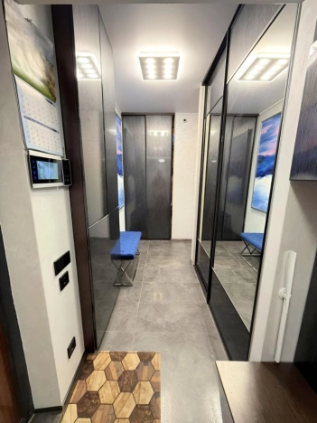 Купить квартиру в Москве. Вариант № 8691866, 12, площадь - квм, цена 33000000 рублей