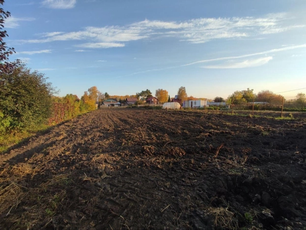 Купить земельный участок в Новосибирске. Вариант № 5509030, 4, площадь -  квм, цена 820000 рублей