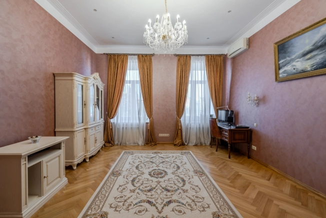 Купить квартиру в Москве. Вариант № 2875093, 13, площадь - квм, цена 95000000.0000 рублей