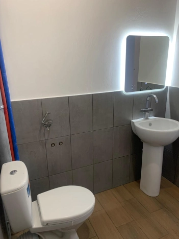 Купить дом в районе Калининский в Новосибирске. Вариант № 9100000, 6, площадь -  квм, цена 13800000 рублей