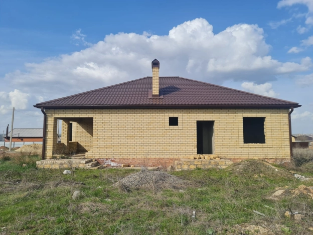 Купить дом на улице переулок Буйнта в Элисте. Вариант № 8541, 1, площадь -  квм, цена 7600000 рублей