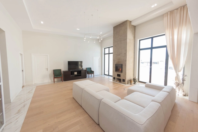 Купить дом на улице Стрелковый проезд в Петрозаводске. Вариант № 5561, 8, площадь -  квм, цена 22950000 рублей