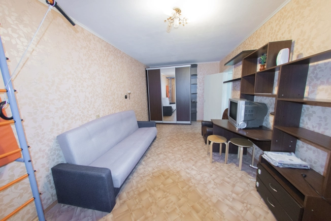 Снять квартиру на улице Гвардейская в Владимире. Вариант № 9879048, 5, площадь -  квм, цена 15000 рублей