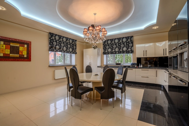 Купить дом в Москве. Вариант № 9148977, 7, площадь - квм, цена 75000000 рублей