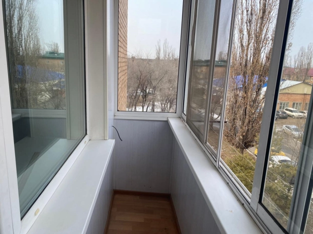 Купить четырехкомнатную квартиру в Приморском крае. Вариант № 3264291, 9, площадь -  квм, цена 6800000 рублей