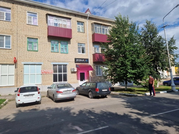 Купить коммерческую недвижимость в Данкове. Вариант № 3309755, 1, площадь -  квм, цена 4300000 рублей