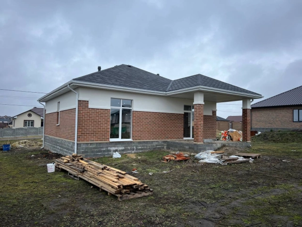 Купить дом на улице Героев Труда в Белгородской области. Вариант № 41613, 6, площадь - квм, цена 8200000 рублей