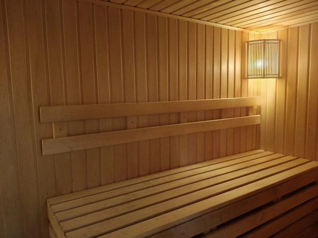 Купить дачу в Омске. Вариант № 22383, 5, площадь -  квм, цена 3350000 рублей