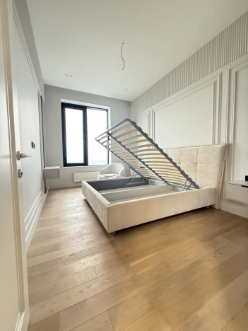 Купить квартиру в Москве. Вариант № 10247183, 17, площадь -  квм, цена 32000000 рублей