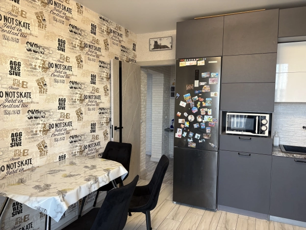 Купить трехкомнатную квартиру в ЖК Четыре Желания в Воронеже. Вариант № 1780323, 1, площадь -  квм, цена 9500000 рублей