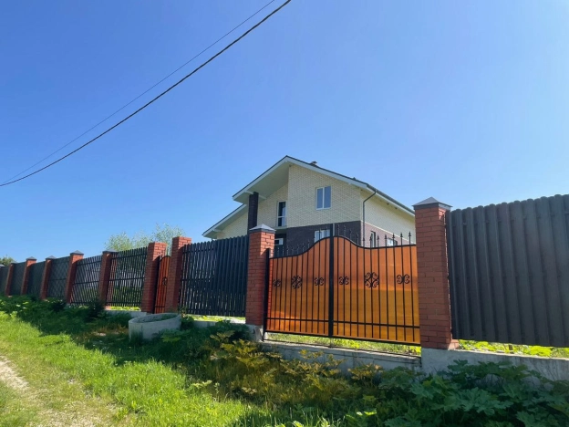Купить дом в Москве. Вариант № 7721358, 4, площадь - квм, цена 10000000 рублей