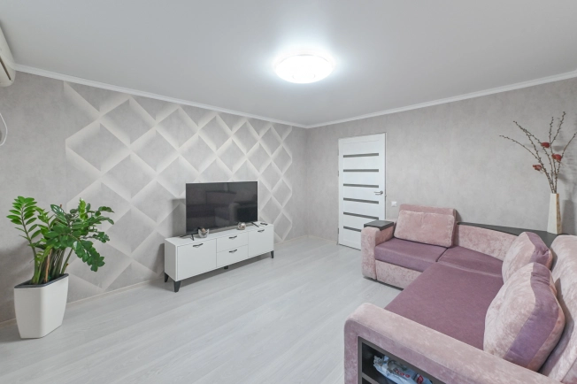 Купить четырехкомнатную квартиру в районе Кировский в Ростове-на-Дону. Вариант № 10091653, 0, площадь -  квм, цена 8800000 рублей