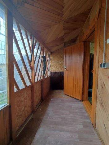 Купить дом на улице Совхозная в Тюменской области. Вариант № 8854245, 15, площадь -  квм, цена 2800000 рублей