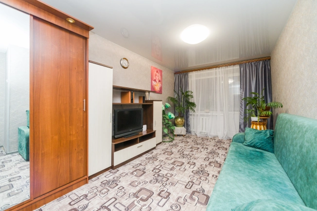 Купить трехкомнатную квартиру в Рязанской области. Вариант № 8992995, 6, площадь -  квм, цена 3999000 рублей