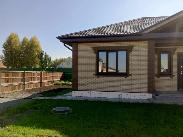 Купить дом в районе Калининский в Новосибирске. Вариант № 33327, 9, площадь -  квм, цена 10800000 рублей