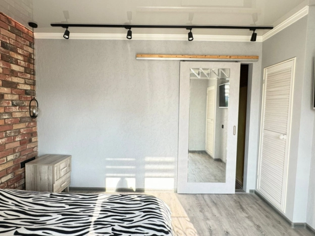 Купить трехкомнатную квартиру в районе Коминтерновский в Воронеже. Вариант № 49579, 2, площадь -  квм, цена 6099000 рублей