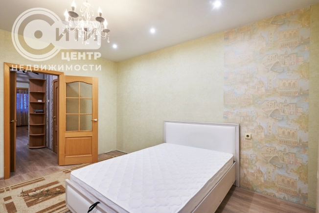 Купить трехкомнатную квартиру на улице Московский проспект в Воронеже. Вариант № 24405, 10, площадь -  квм, цена 11500000 рублей