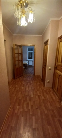 Купить двухкомнатную квартиру на вторичке в Микрорайоне 4-й, Элиста в Элисте. Вариант № 6424, 8, площадь -  квм, цена 8100000 рублей