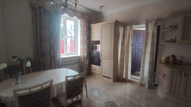 Купить дом на улице Кирова в Нижегородской области. Вариант № 1271241, 3, площадь -  квм, цена 22800000 рублей