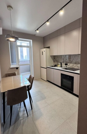 Купить однокомнатную квартиру в районе Кировский в Ростове-на-Дону. Вариант № 3887095, 0, площадь -  квм, цена 9300000 рублей