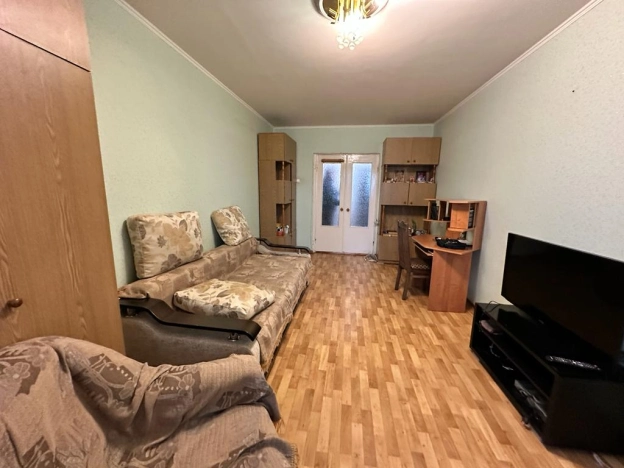 Купить трехкомнатную квартиру в Микрорайоне 8-й, Элиста в Элисте. Вариант № 6882, 1, площадь -  квм, цена 5300000 рублей