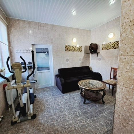 Купить дом в Омске. Вариант № 19501, 32, площадь -  квм, цена 30500000 рублей