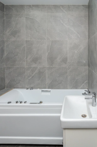 Купить трехкомнатную квартиру у метро Гагаринская в Новосибирске. Вариант № 7177, 8, площадь -  квм, цена 12750000 рублей