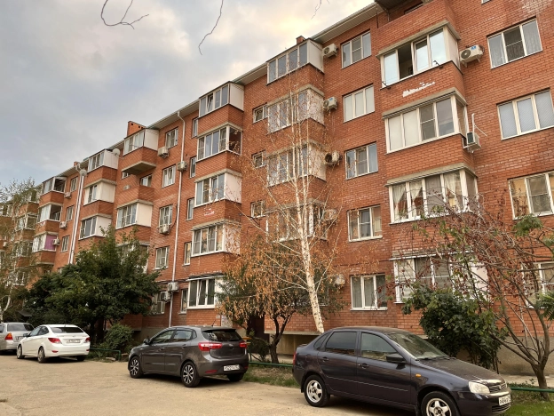 Купить квартиру на улице имени Сергея Есенина в Краснодаре. Вариант № 14383, 9, площадь - квм, цена 3400000.0000 рублей