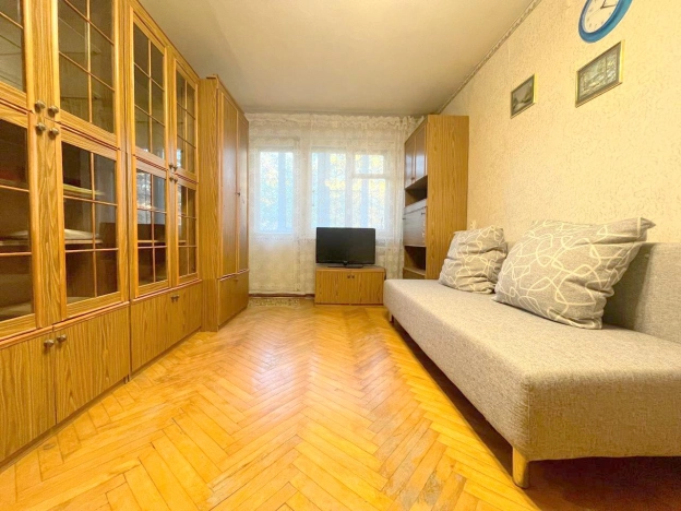 Купить квартиру на улице Атарбекова в Краснодаре. Вариант № 16336, 2, площадь - квм, цена 4150000.0000 рублей