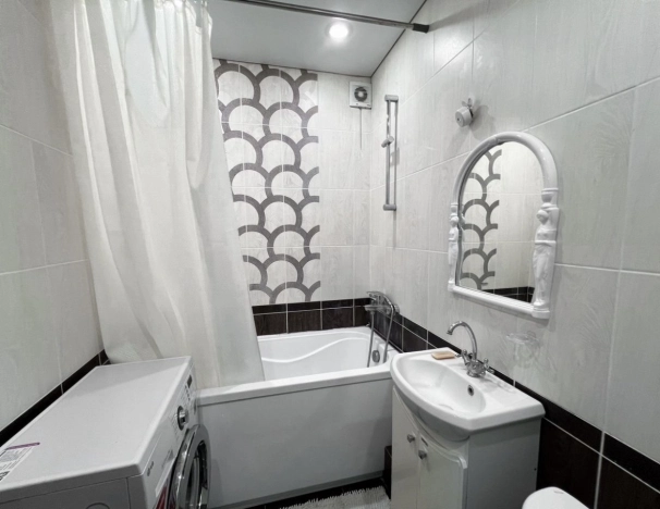 Купить квартиру на улице 5 Августа в Белгороде. Вариант № 1800077, 8, площадь -  квм, цена 4980000 рублей