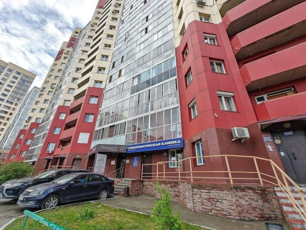 Купить двухкомнатную квартиру у метро Октябрьская в Новосибирске. Вариант № 19196, 3, площадь -  квм, цена 9990000 рублей