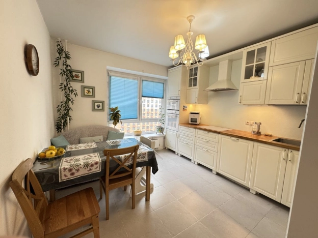 Купить квартиру в Москве. Вариант № 8529258, 0, площадь -  квм, цена 24500000 рублей