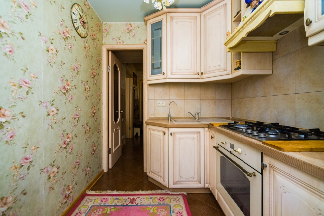 Купить однокомнатную квартиру в районе Железнодорожный в Рязани. Вариант № 30385, 4, площадь -  квм, цена 3400000 рублей