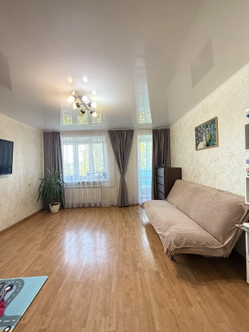 Купить трехкомнатную квартиру на улице Молодёжная в Республике Татарстан (татарстан). Вариант № 216561, 5, площадь -  квм, цена 5730000 рублей