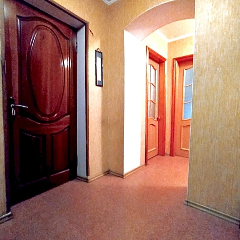 Купить четырехкомнатную квартиру в Приморском крае. Вариант № 33998, 2, площадь -  квм, цена 7650000 рублей