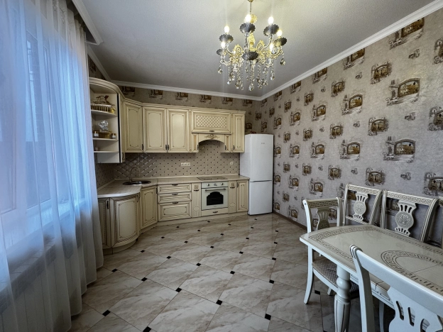 Купить дом в районе Пролетарский в Ростове-на-Дону. Вариант № 43014, 16, площадь -  квм, цена 12300000 рублей