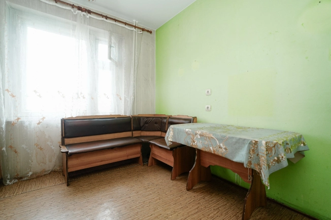 Купить квартиру в Омске. Вариант № 37164, 6, площадь -  квм, цена 6300000 рублей