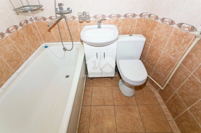 Купить однокомнатную квартиру в районе Советский в Новосибирске. Вариант № 9151867, 8, площадь -  квм, цена 3300000 рублей